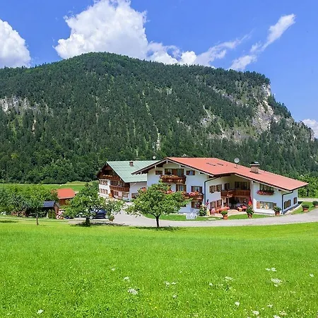 Gaestehaus Pfnuerlehen 公寓 贝希特斯加登